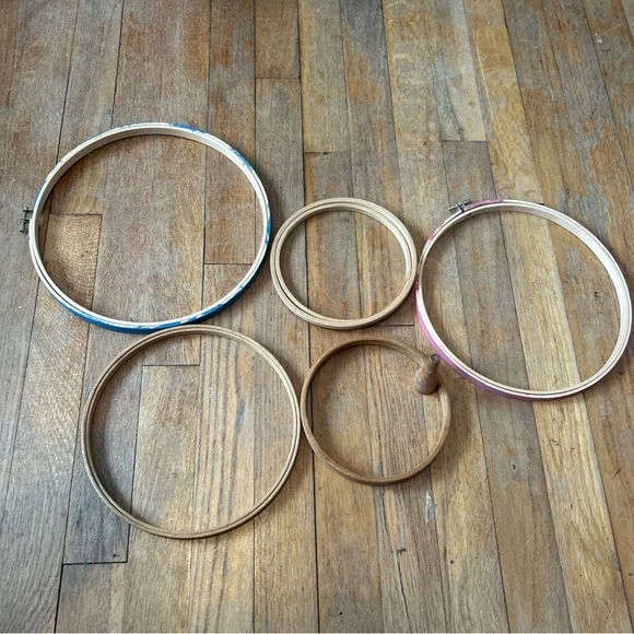 Wooden Embroidery Hoop Set - Picture 2 of 8